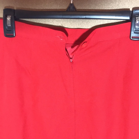 Kasper for A.S.L women’s red 2 piece skirt set (size 14). - Picture 7 of 7